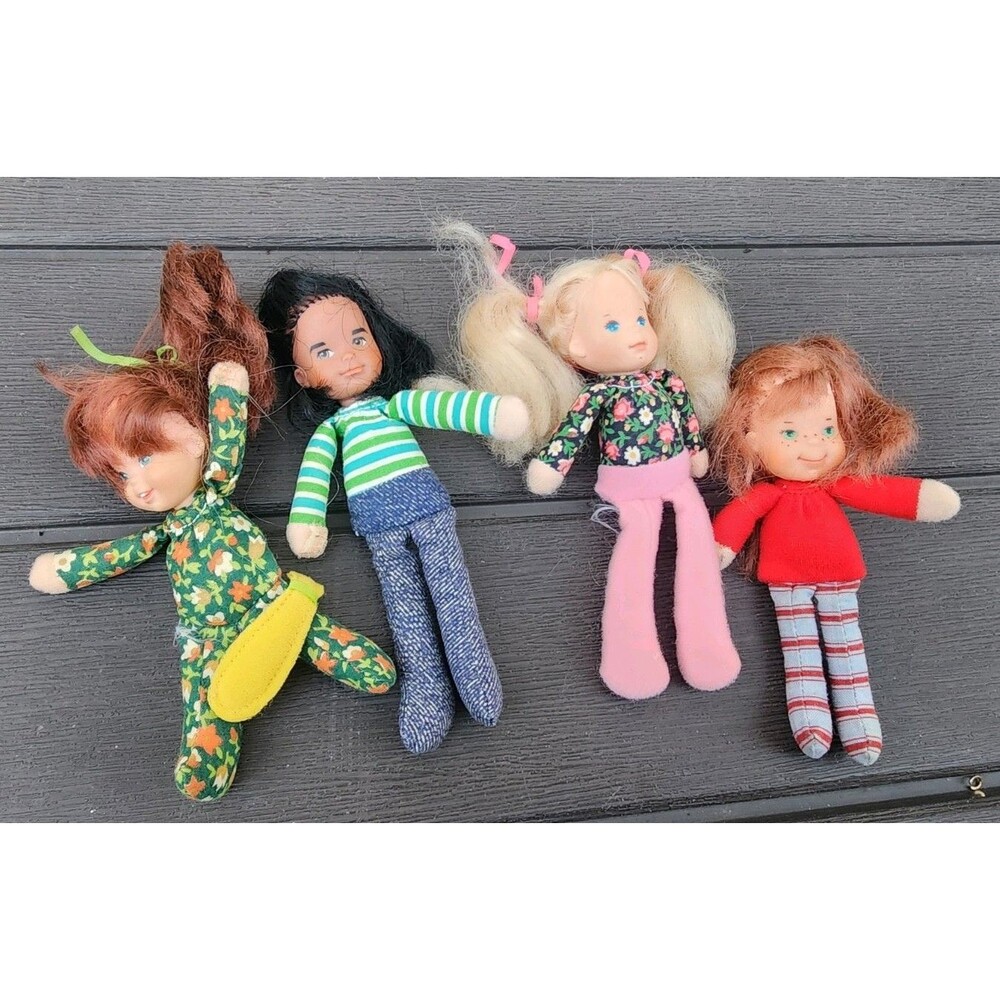 VTG 1975 Mattel HONEY HILL BUNCH Dressed Dolls & Felt Accessories Lot Of 4